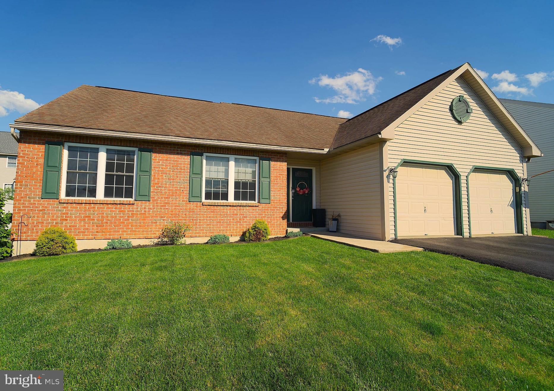 RIVERS POINTE - Residential