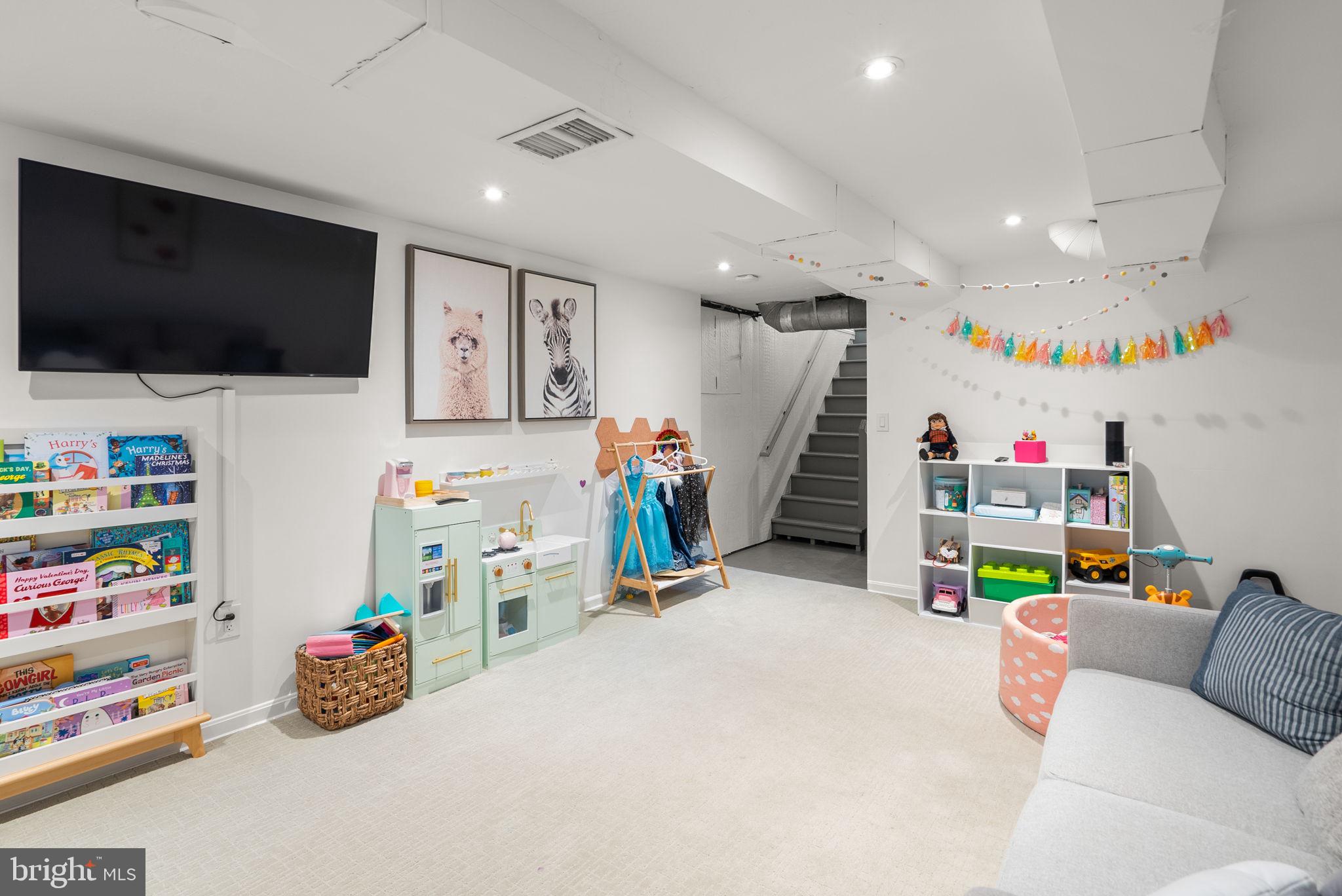 WOODMOOR - Residential