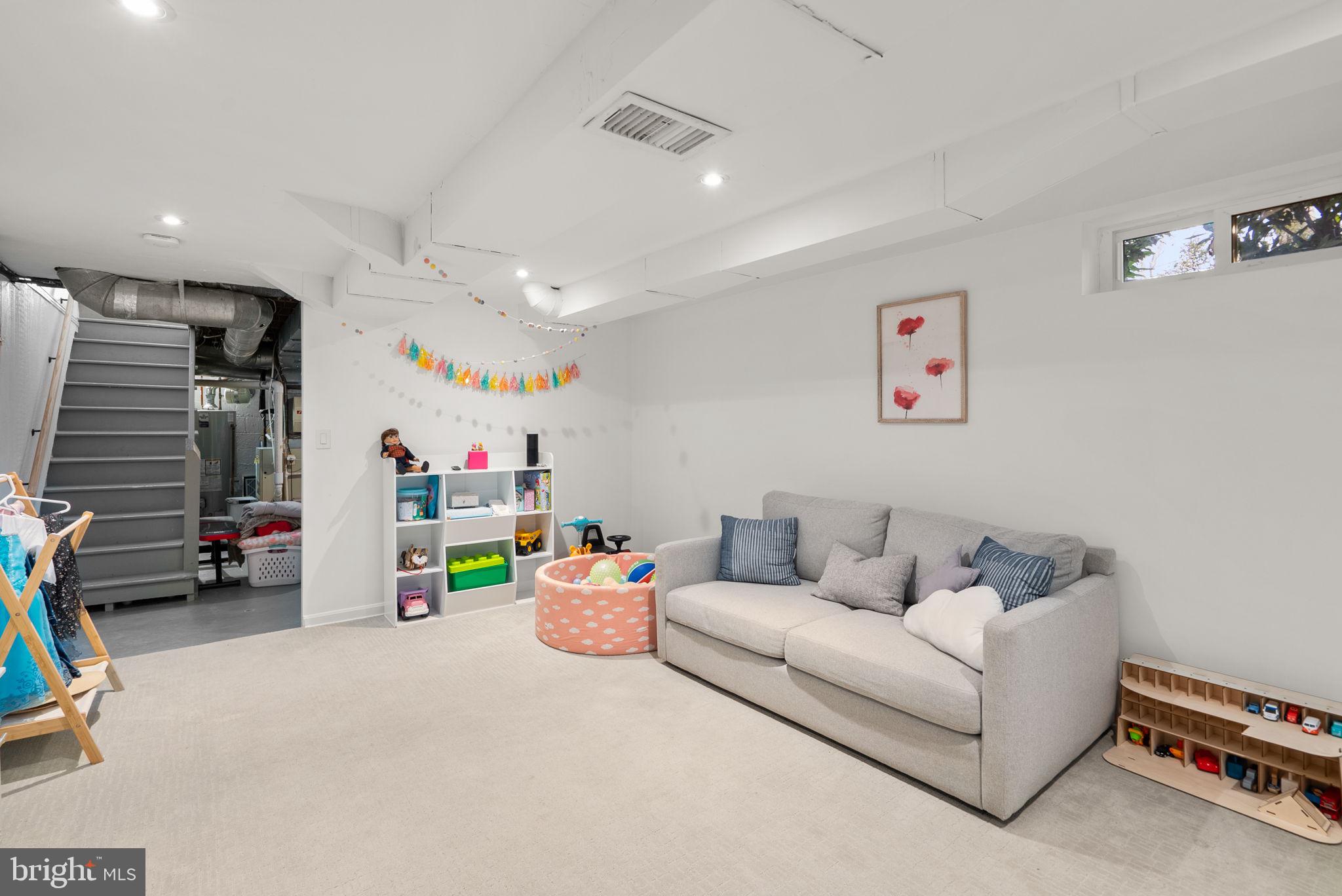 WOODMOOR - Residential