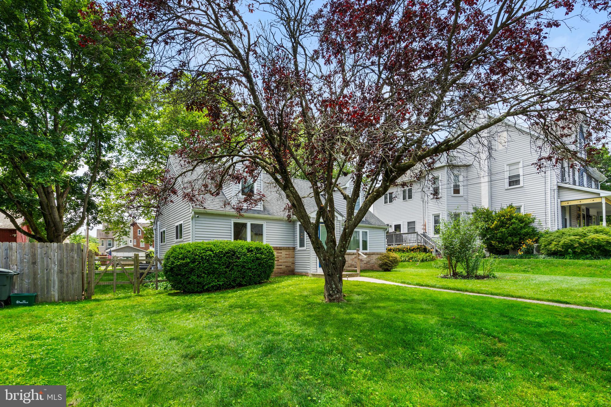 516 VINE STREET