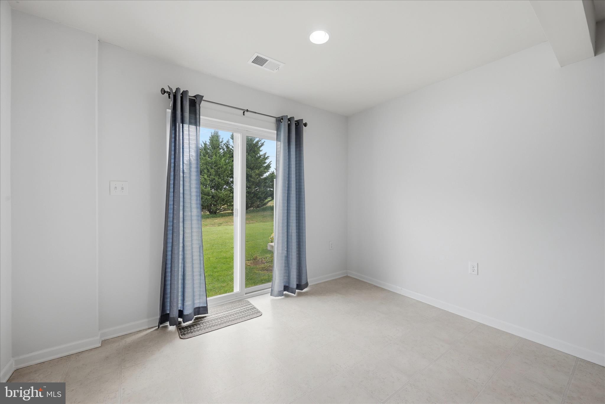 BRIAR RUN - Residential
