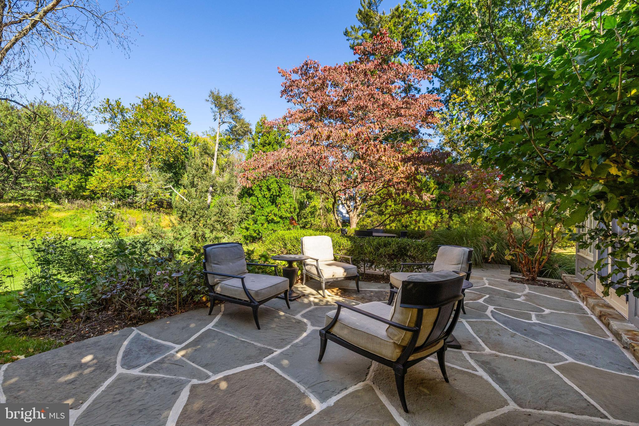 RUXTON - Residential