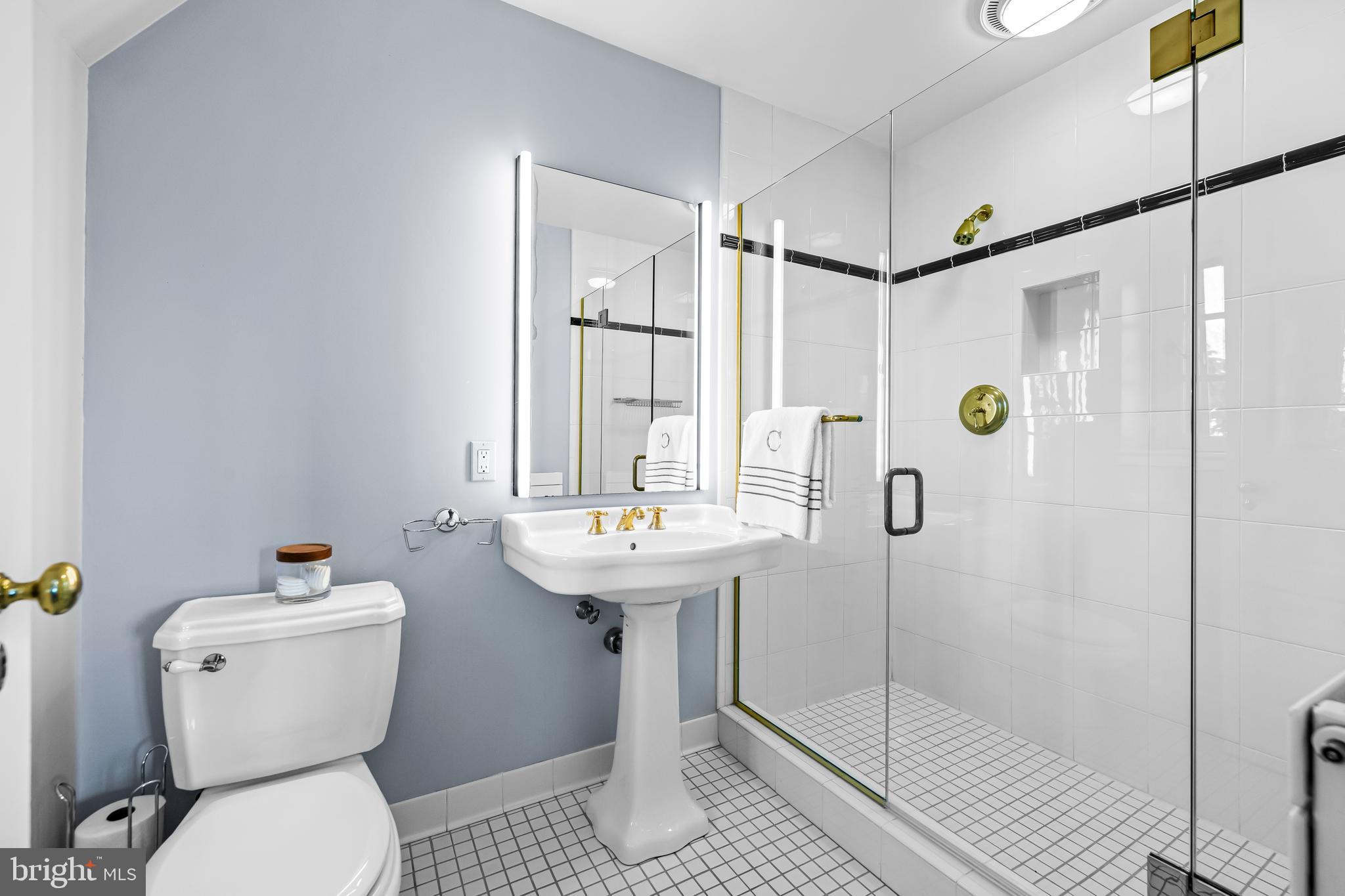 RUXTON - Residential