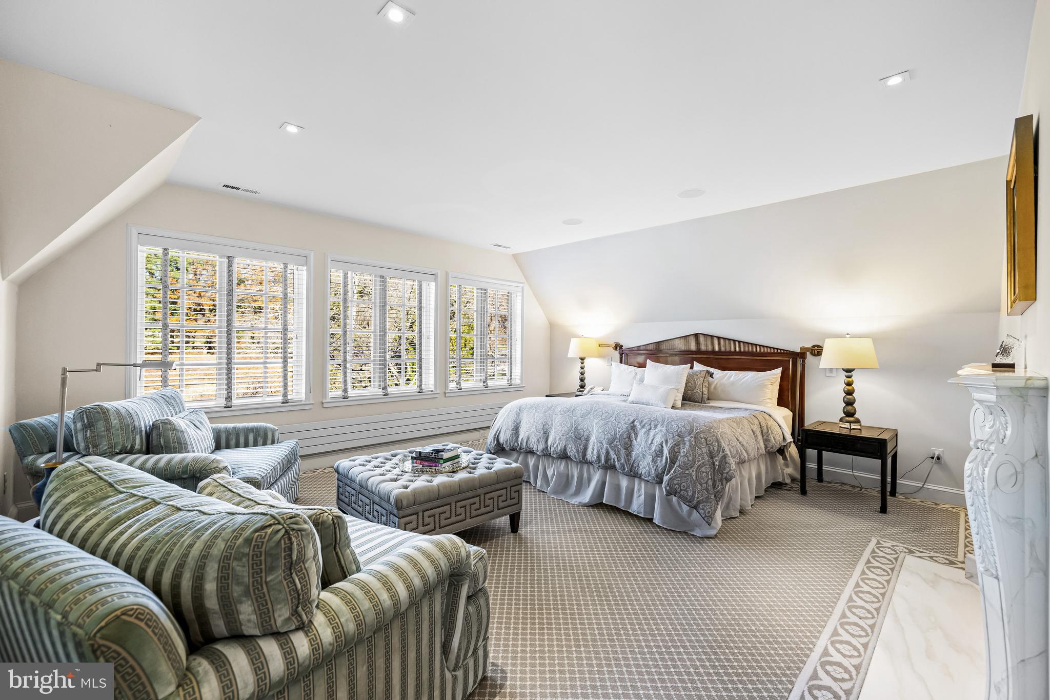 RUXTON - Residential