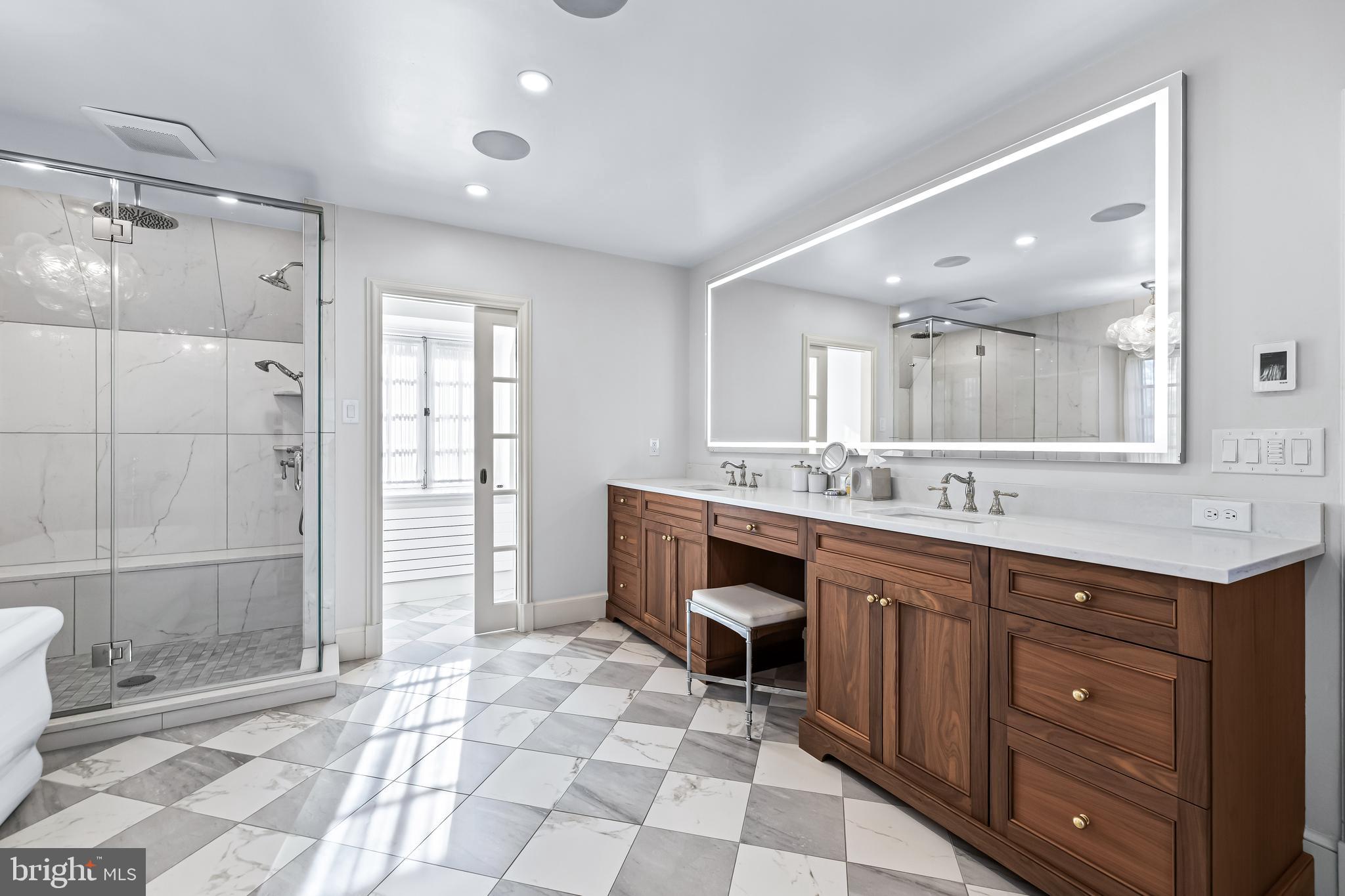 RUXTON - Residential