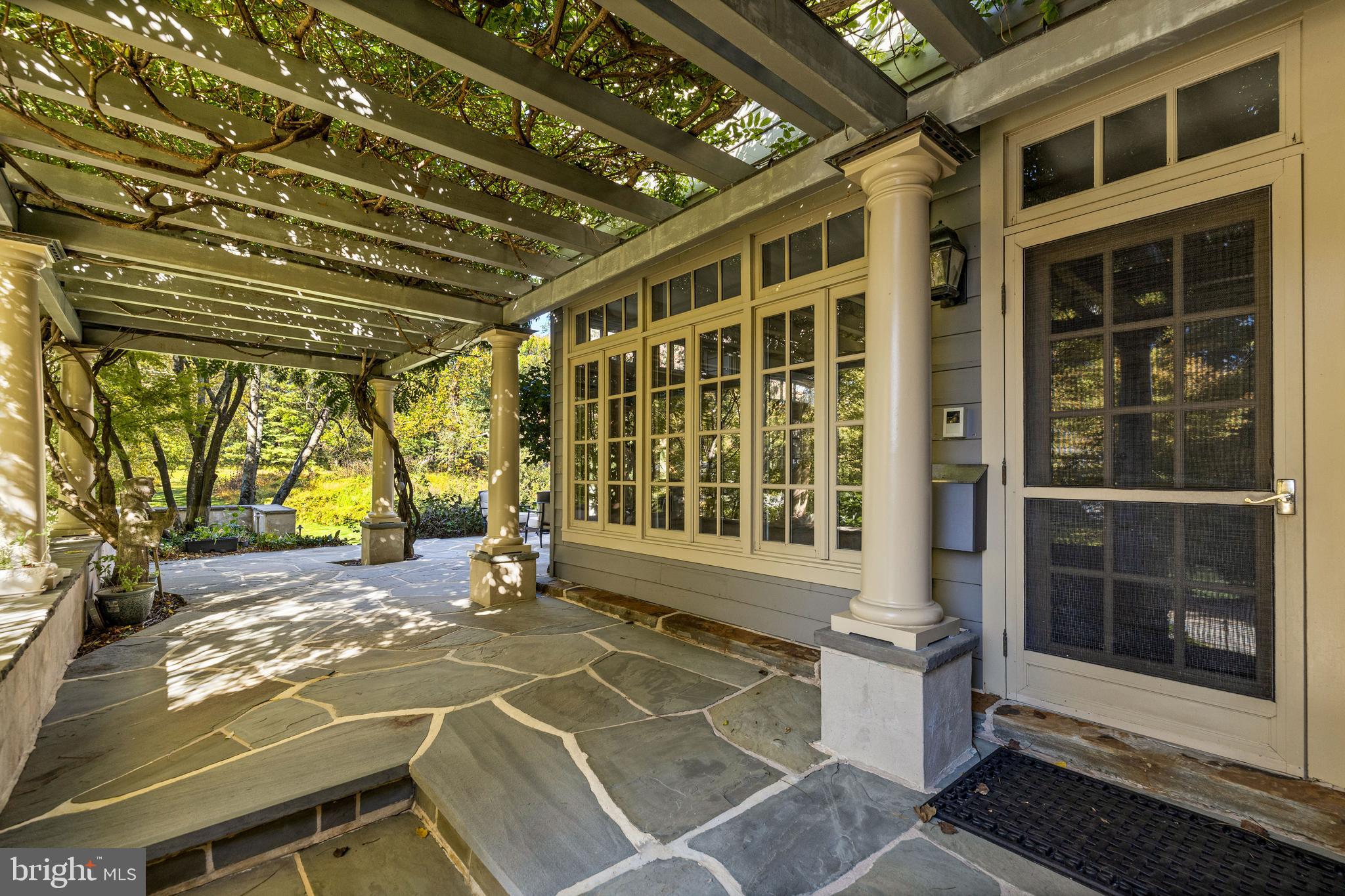 RUXTON - Residential