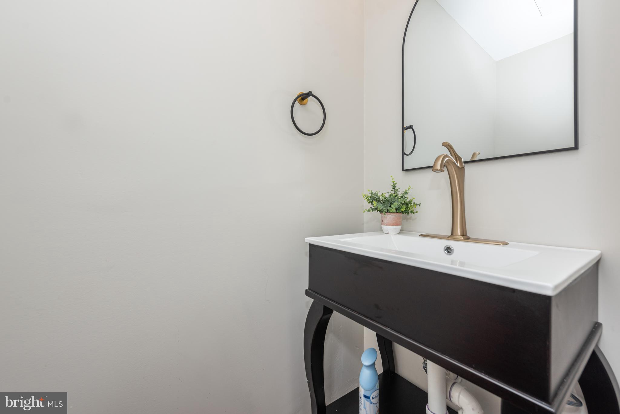 GOVANS - Residential