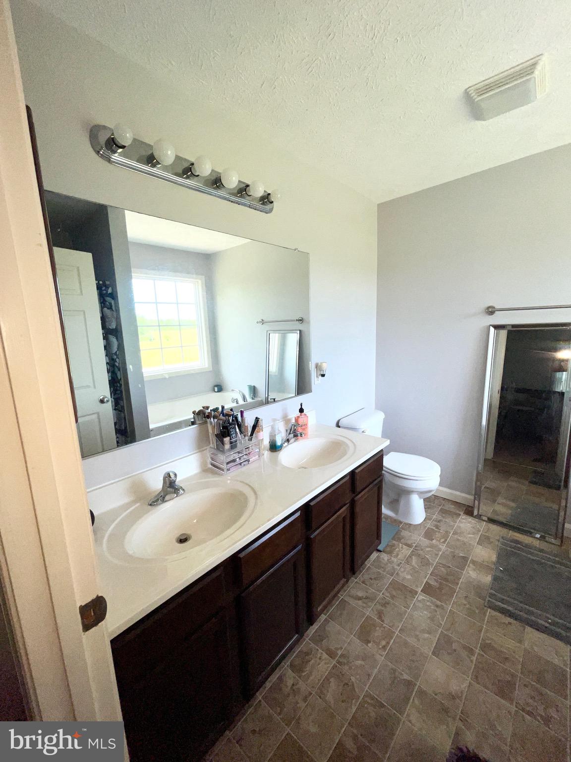 THE VINEYARDS - Residential