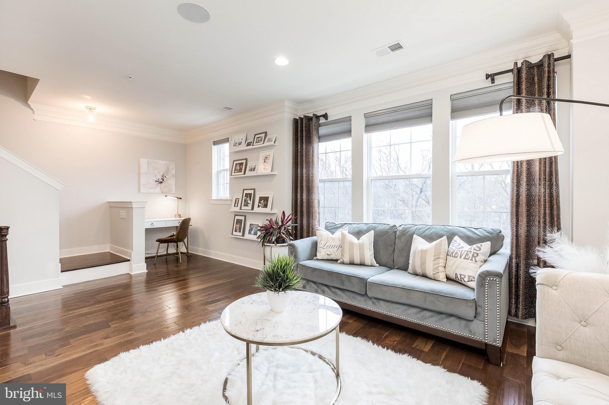 SUMMIT HALL RESERVE - Residential
