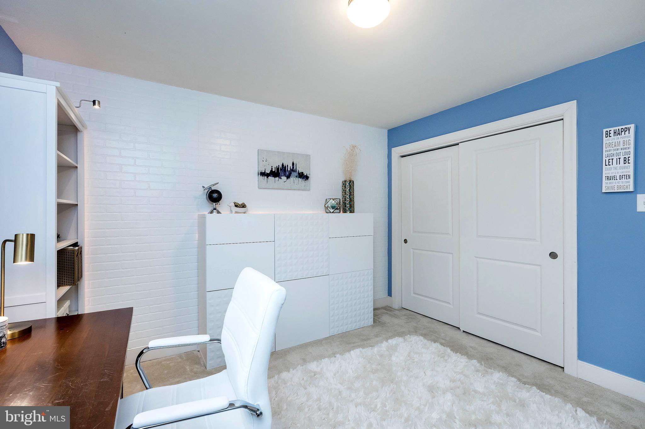 SUMMIT HALL RESERVE - Residential