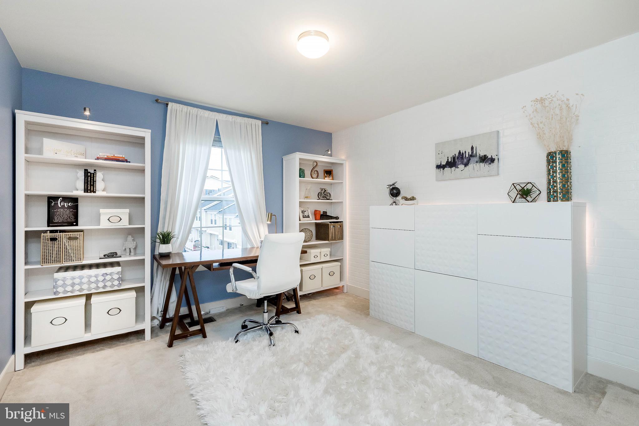 SUMMIT HALL RESERVE - Residential