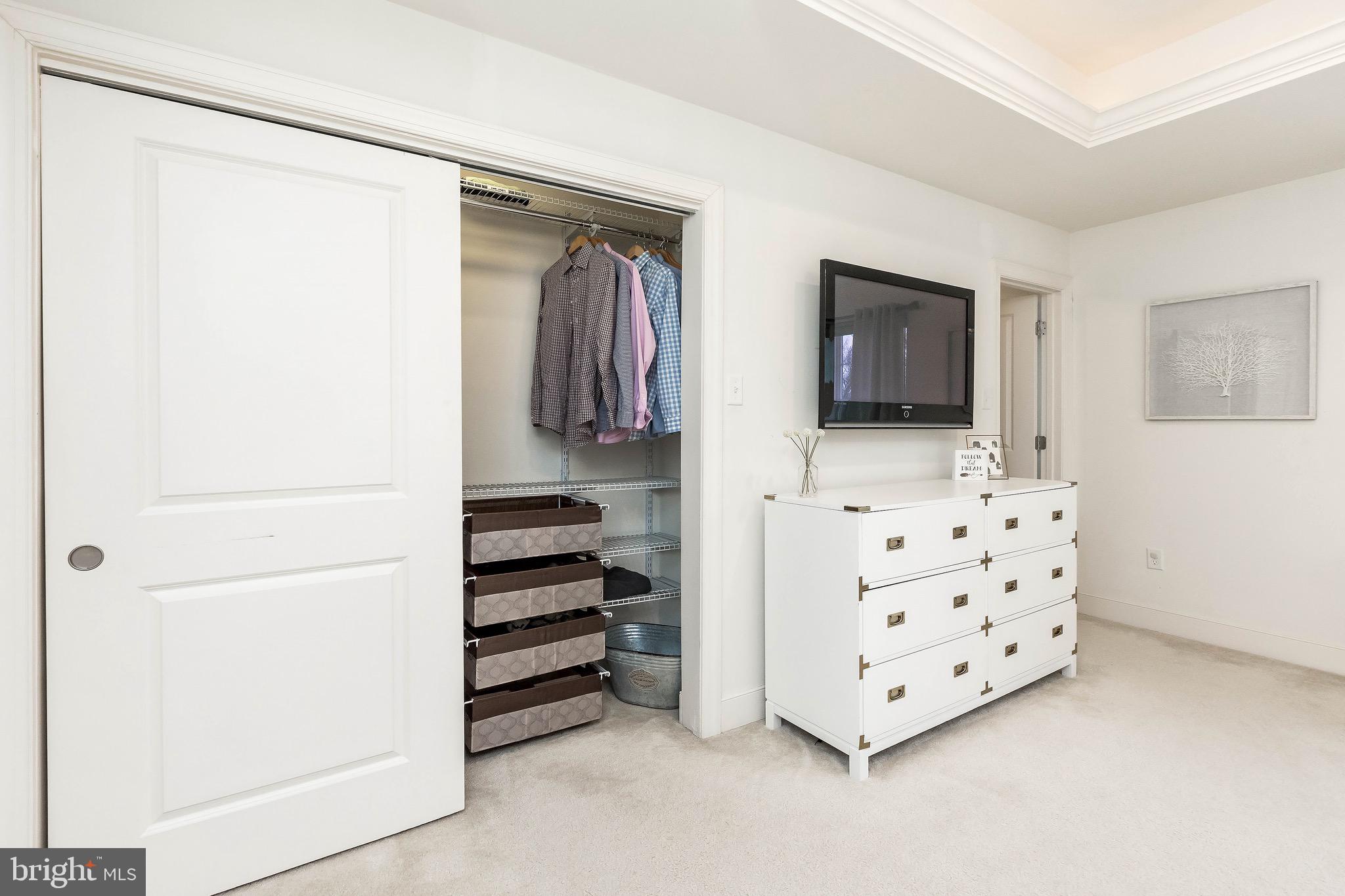 SUMMIT HALL RESERVE - Residential