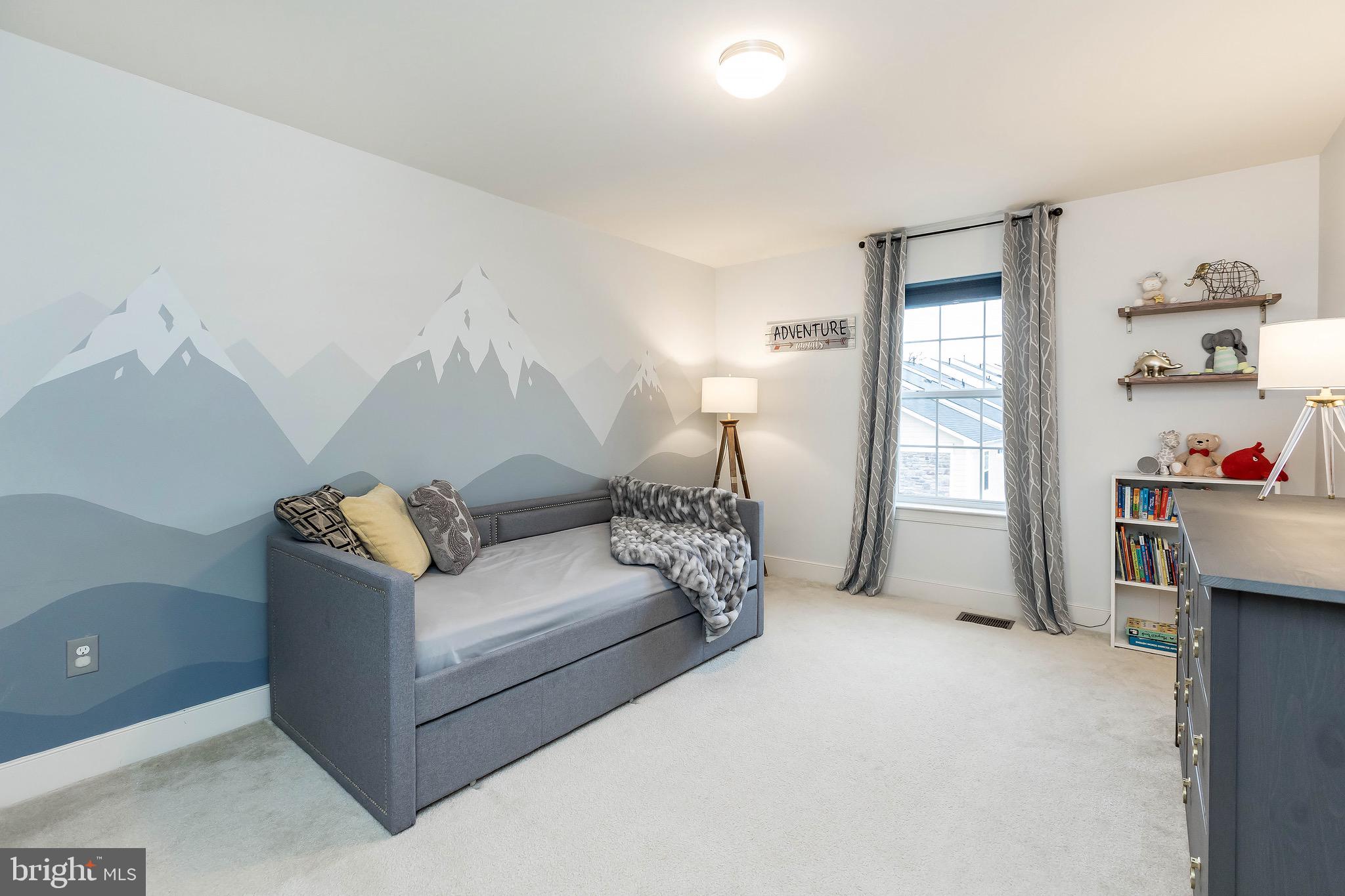SUMMIT HALL RESERVE - Residential