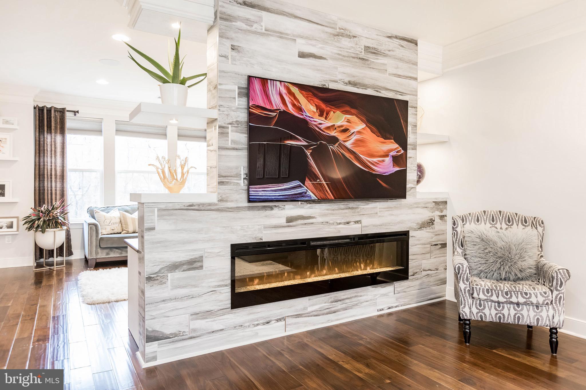 SUMMIT HALL RESERVE - Residential