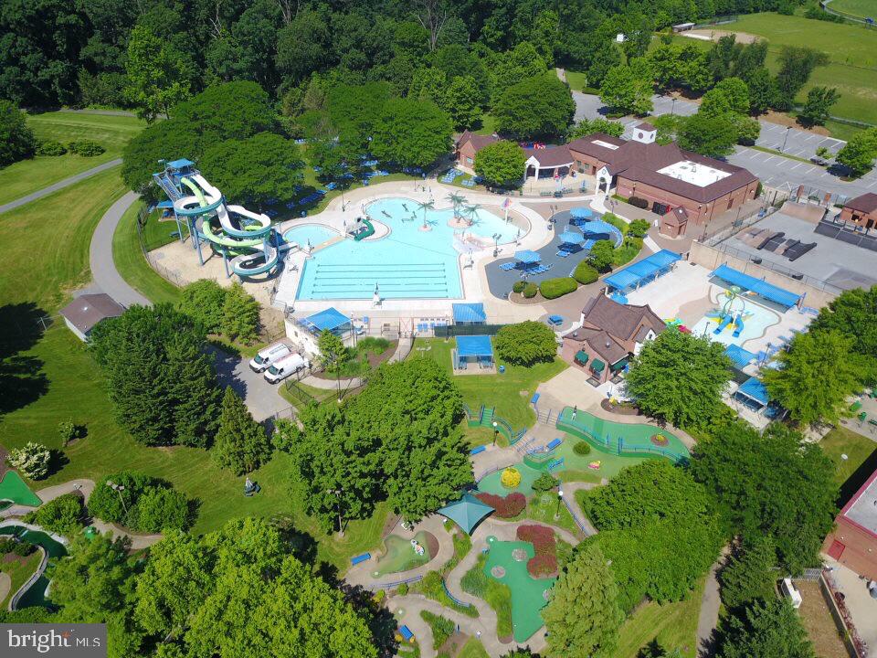 SUMMIT HALL RESERVE - Residential