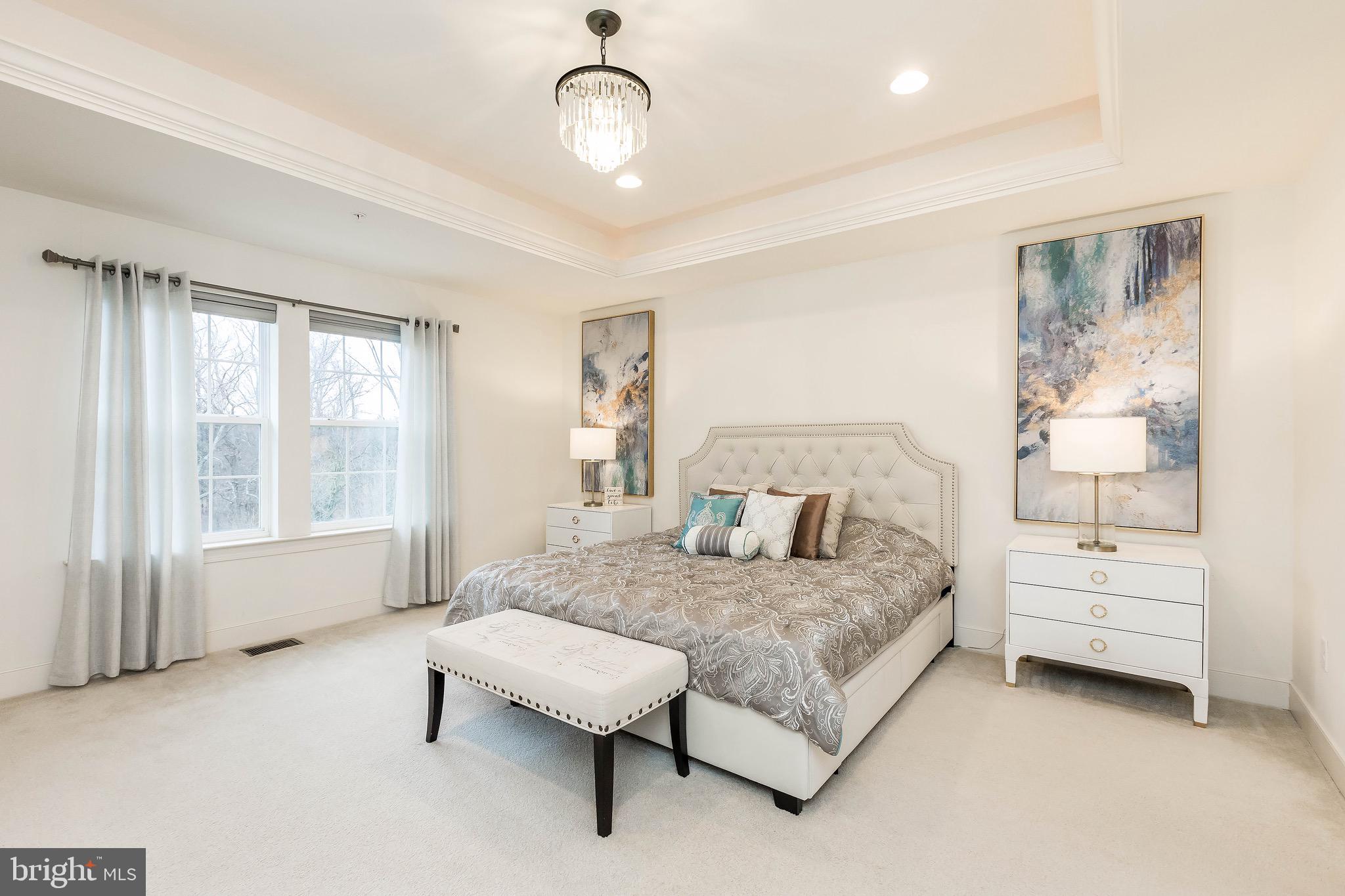SUMMIT HALL RESERVE - Residential