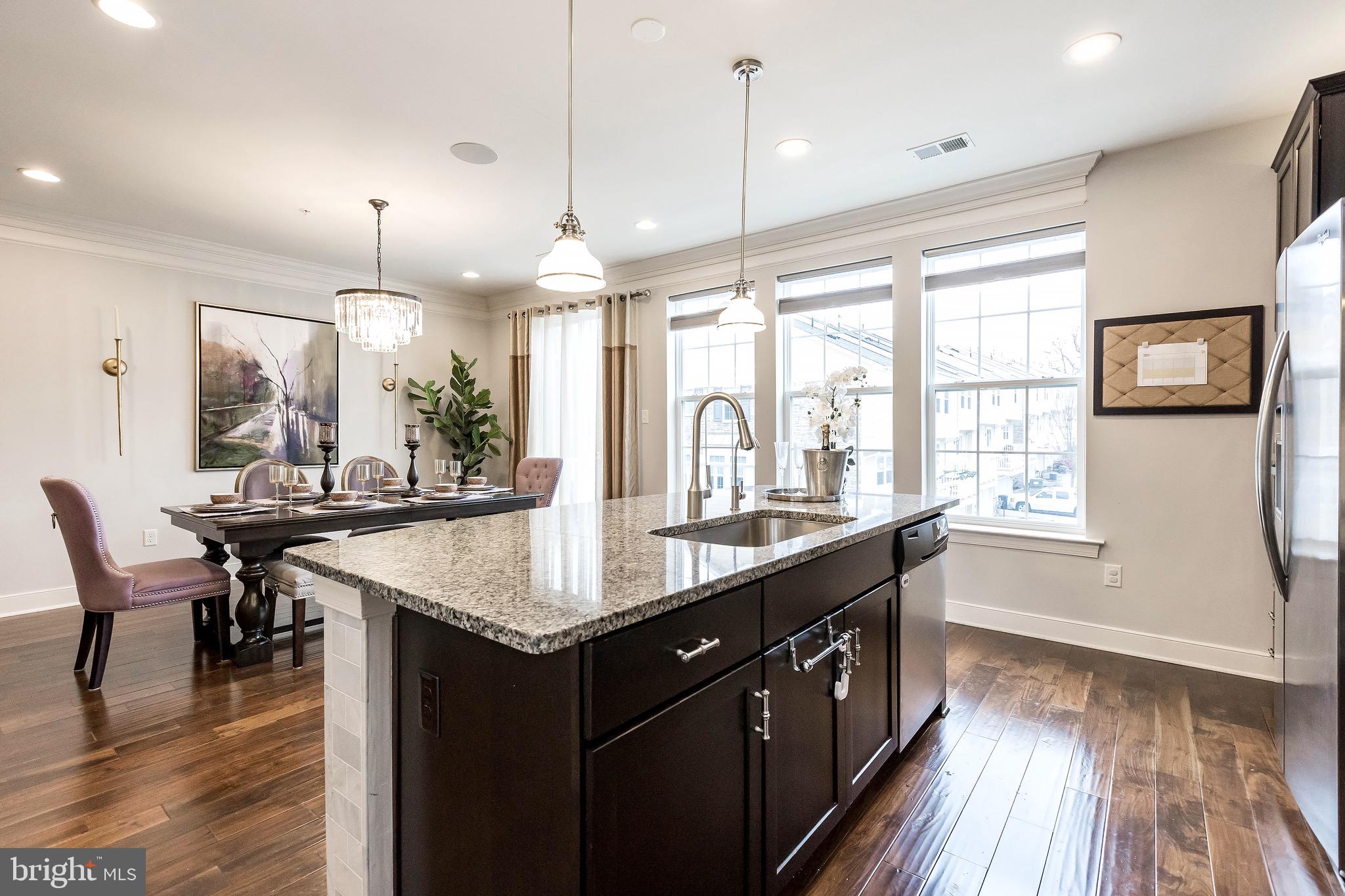 SUMMIT HALL RESERVE - Residential