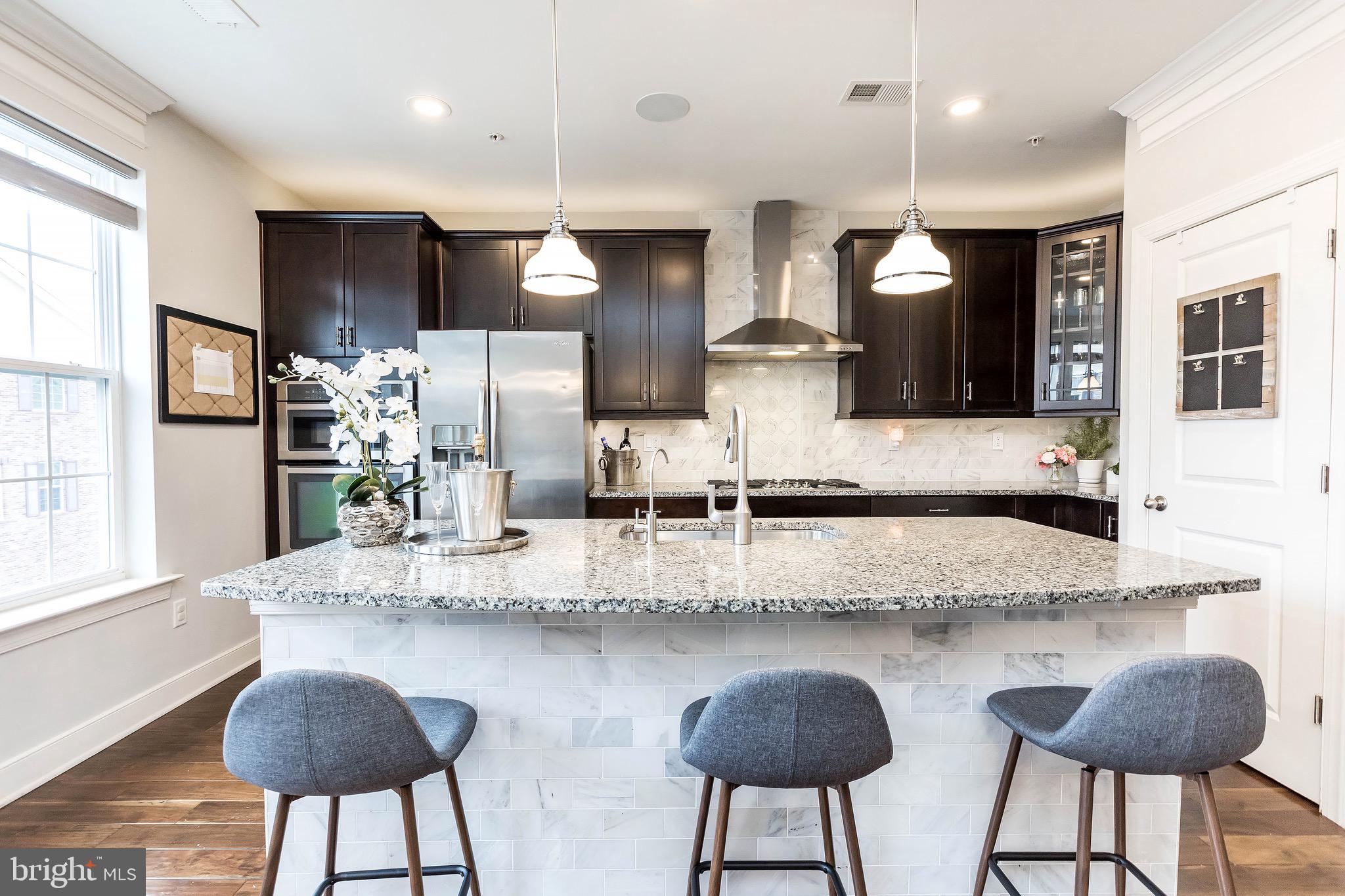 SUMMIT HALL RESERVE - Residential