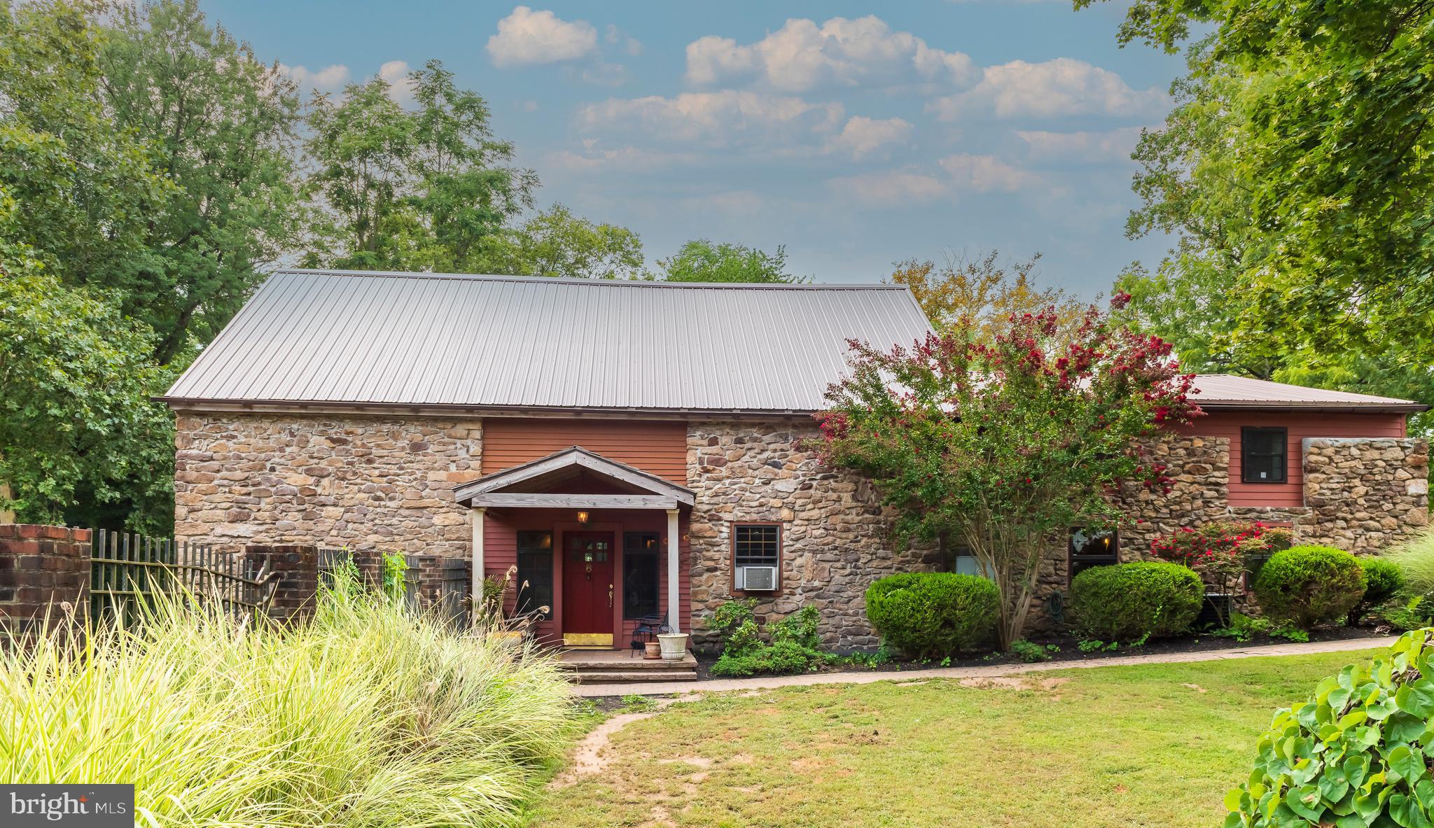18 PHEASANT ROAD