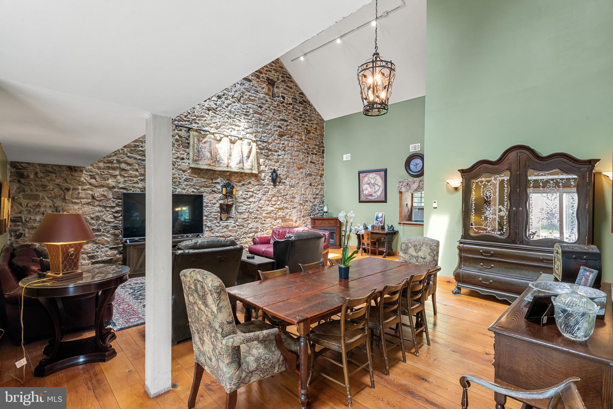 SYCAMORE FARM - Residential