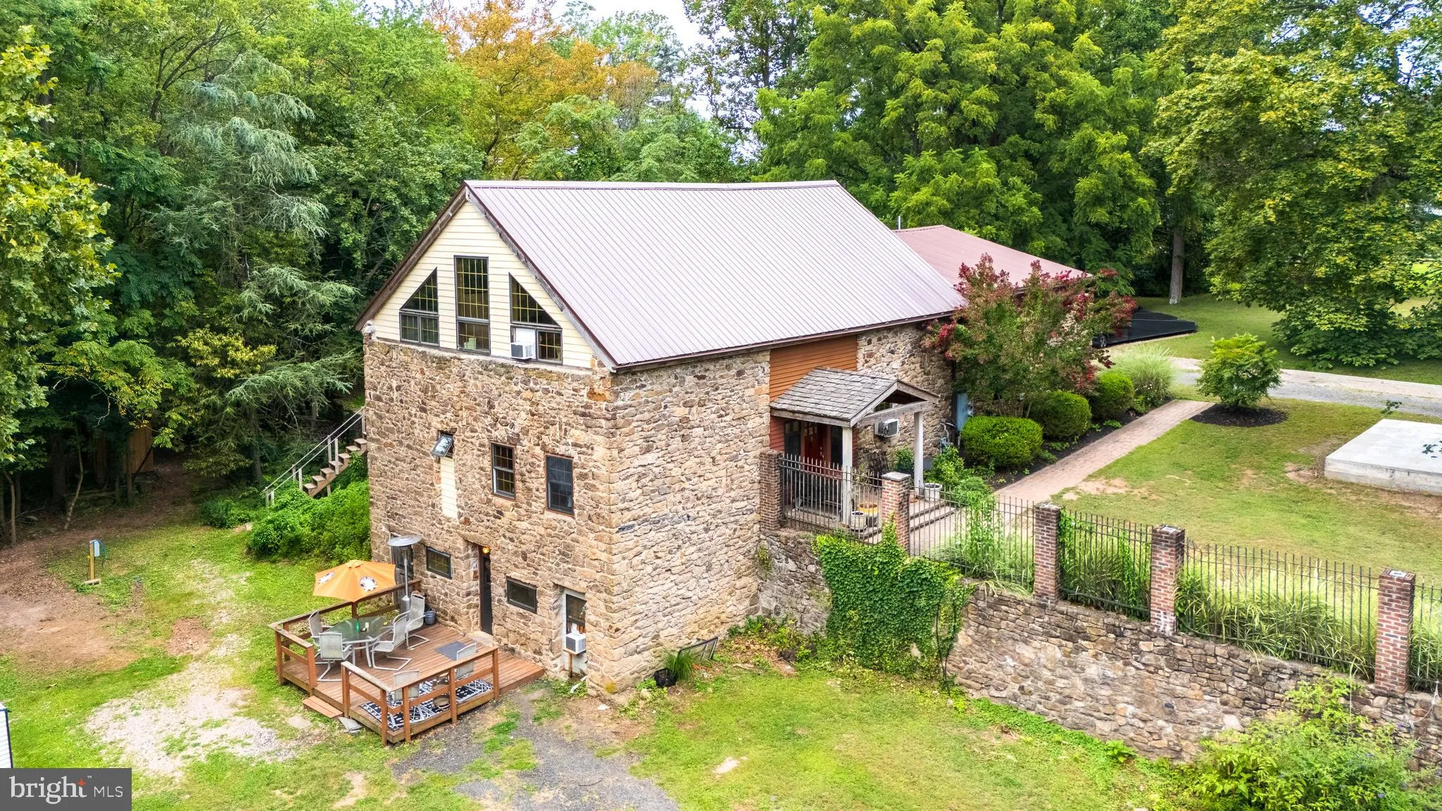 Norristown, Pennsylvania 19403, United States, 5 Bedrooms Bedrooms, ,4 BathroomsBathrooms,Residential,Active,196156