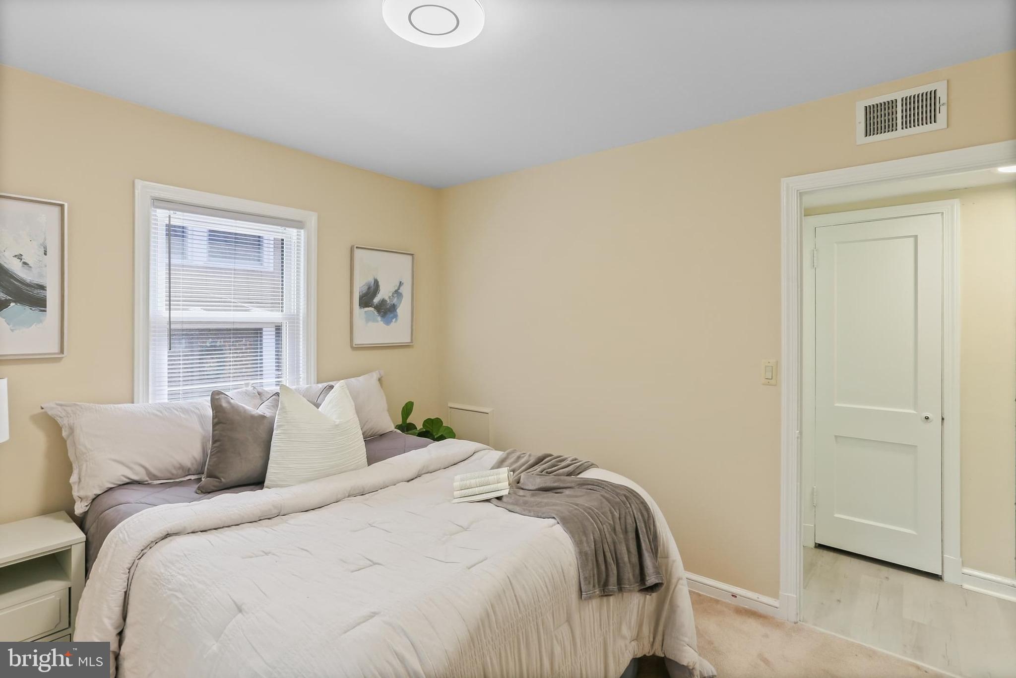 CHESTNUT RIDGE MANOR - Residential