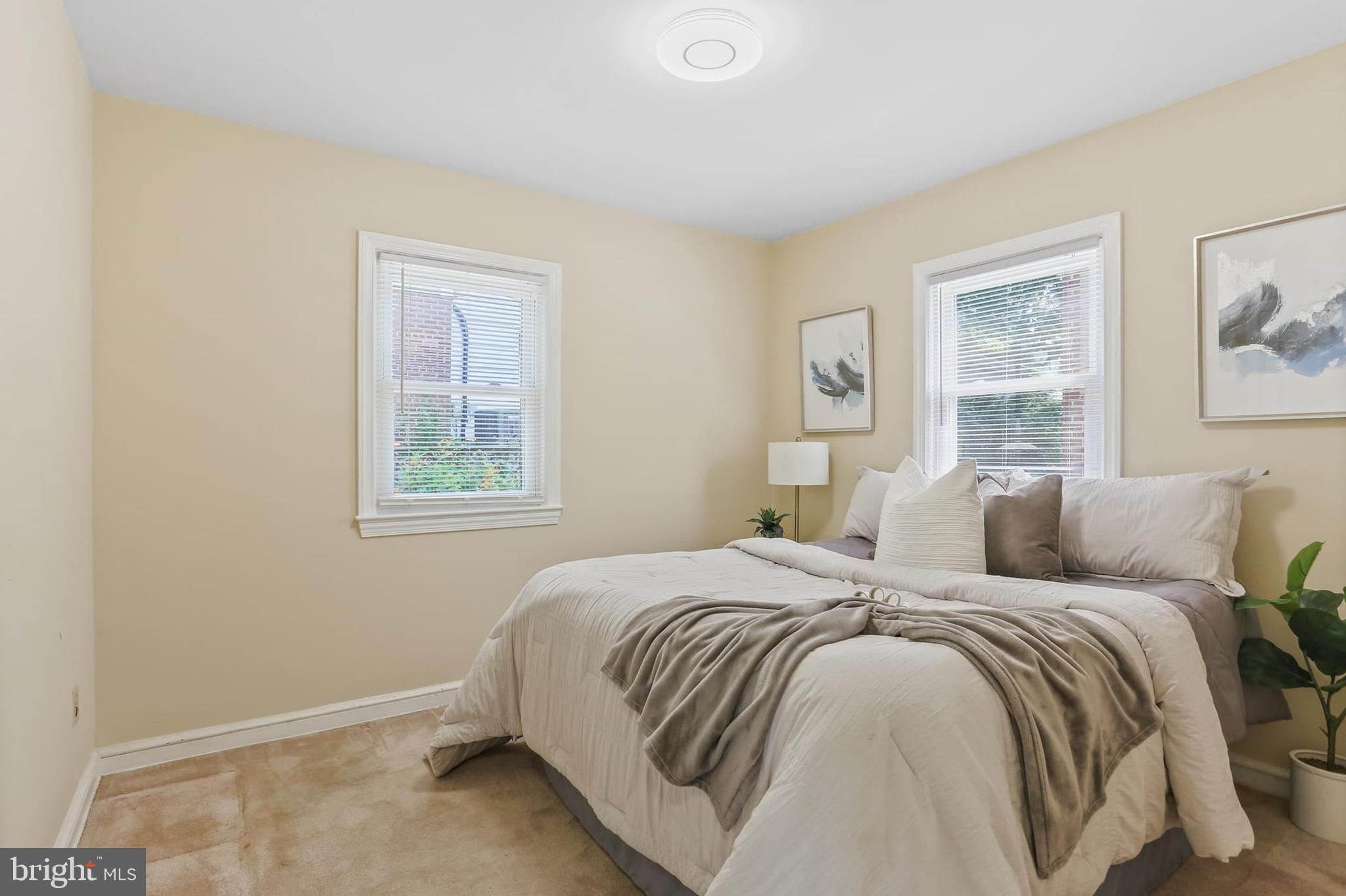 CHESTNUT RIDGE MANOR - Residential