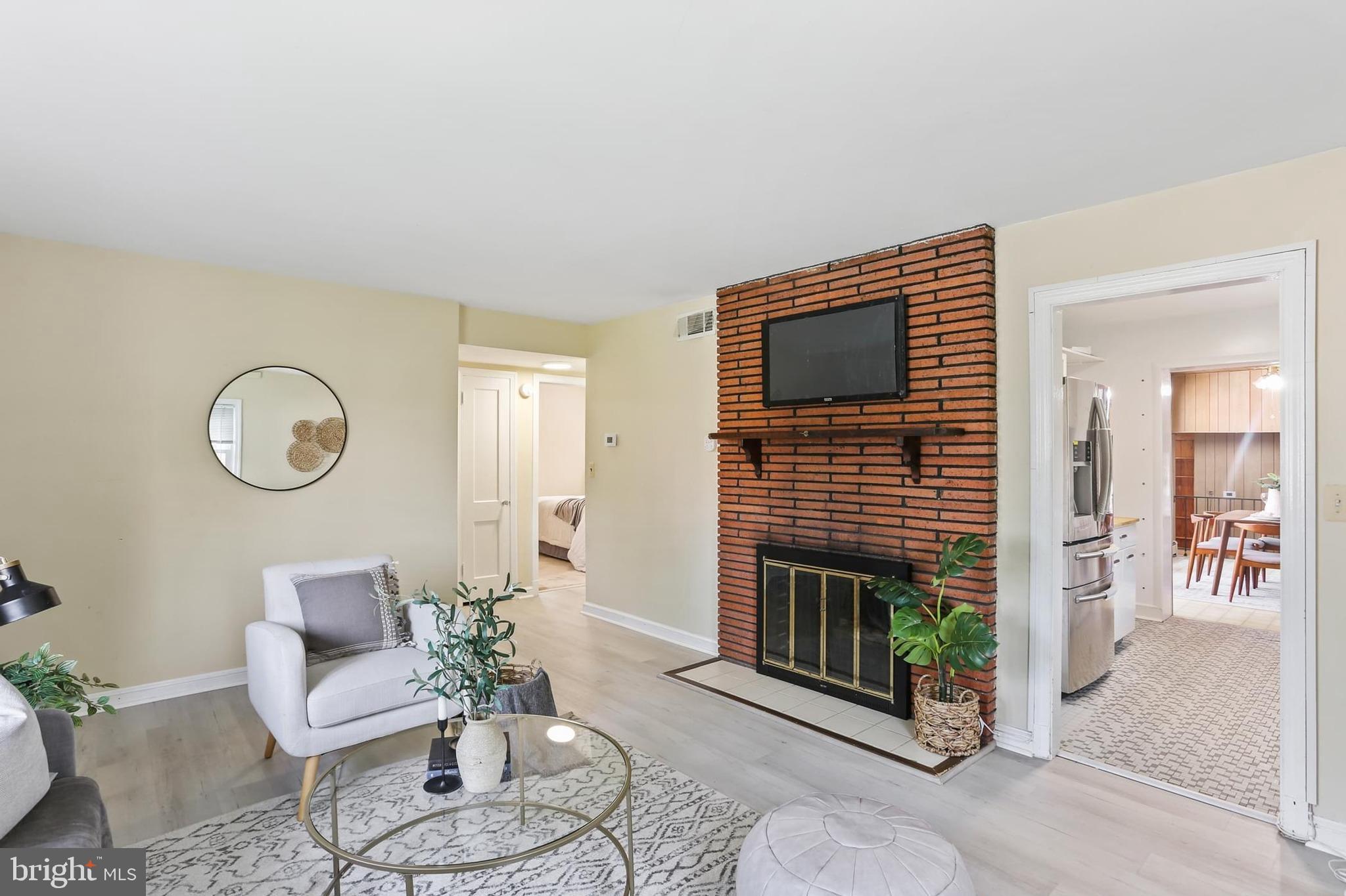 CHESTNUT RIDGE MANOR - Residential