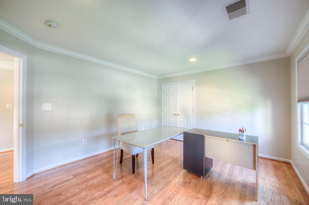 HIGHGROVE ESTATES - Residential Lease