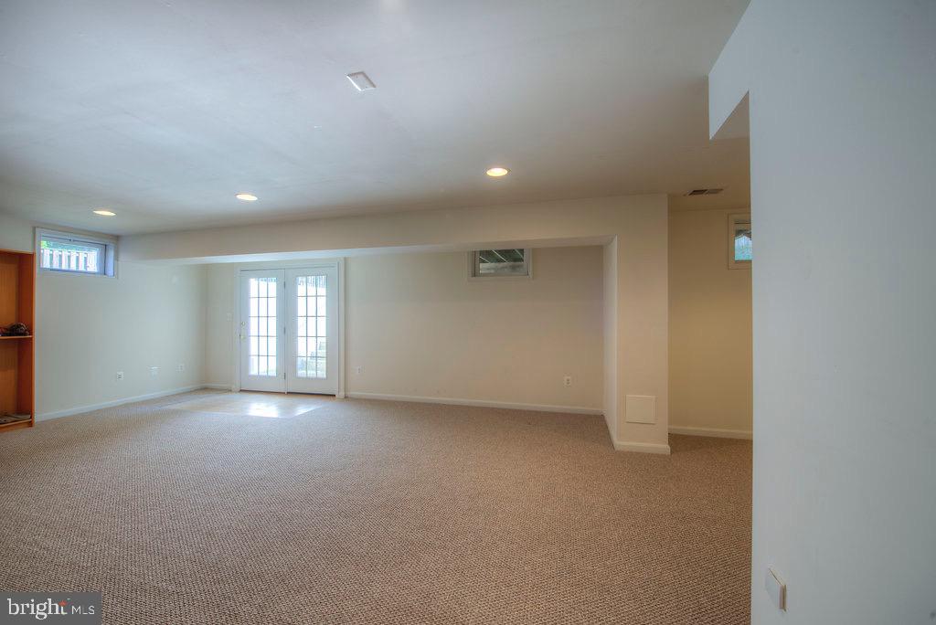 HIGHGROVE ESTATES - Residential Lease