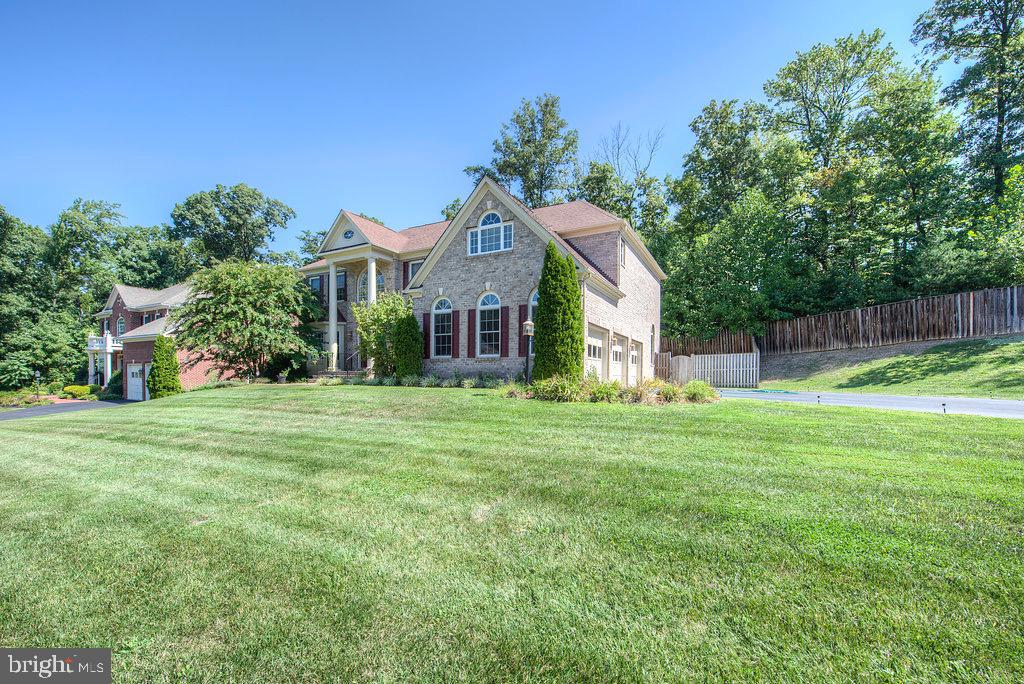 HIGHGROVE ESTATES - Residential Lease