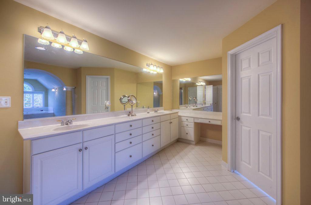 HIGHGROVE ESTATES - Residential Lease