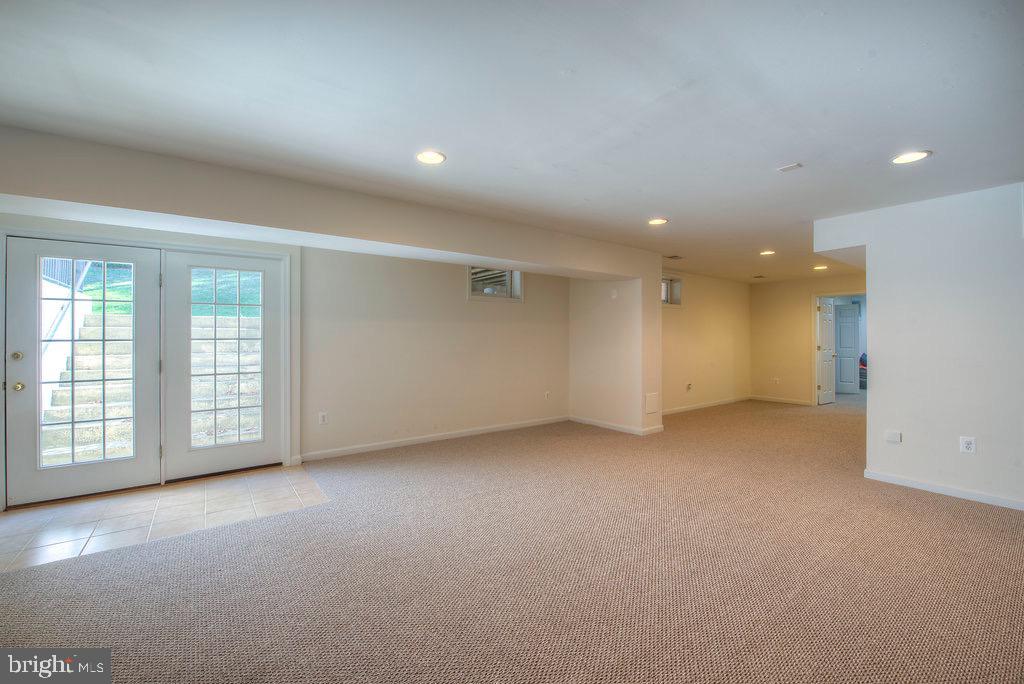 HIGHGROVE ESTATES - Residential Lease