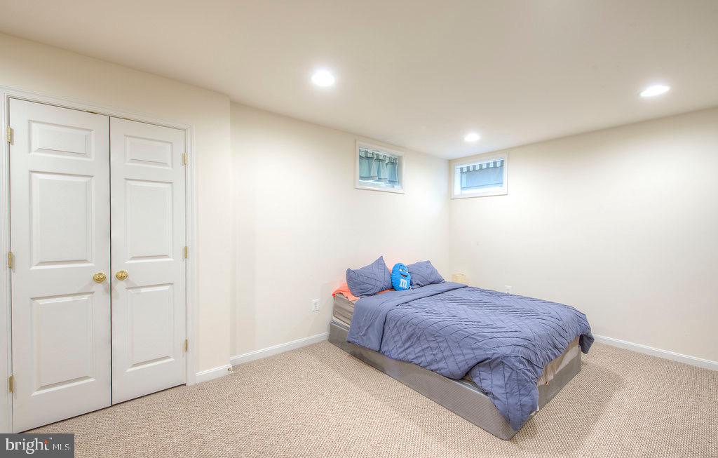 HIGHGROVE ESTATES - Residential Lease