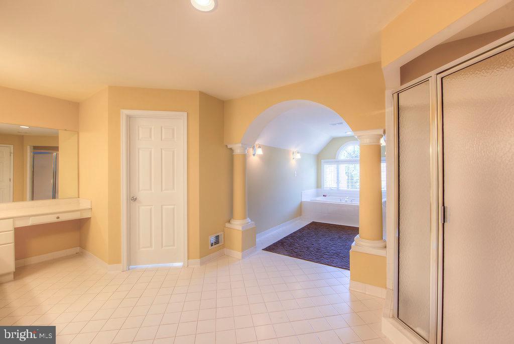 HIGHGROVE ESTATES - Residential Lease