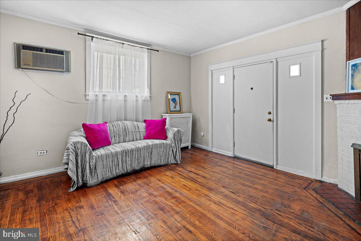 YEADON - Residential