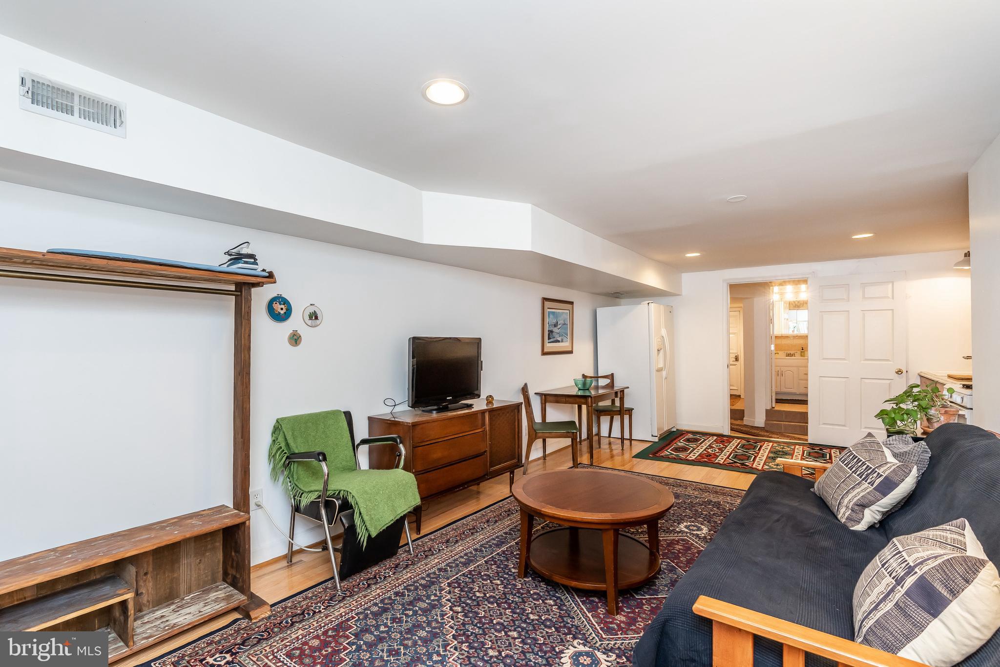 HAMPDEN HISTORIC DISTRICT - Residential