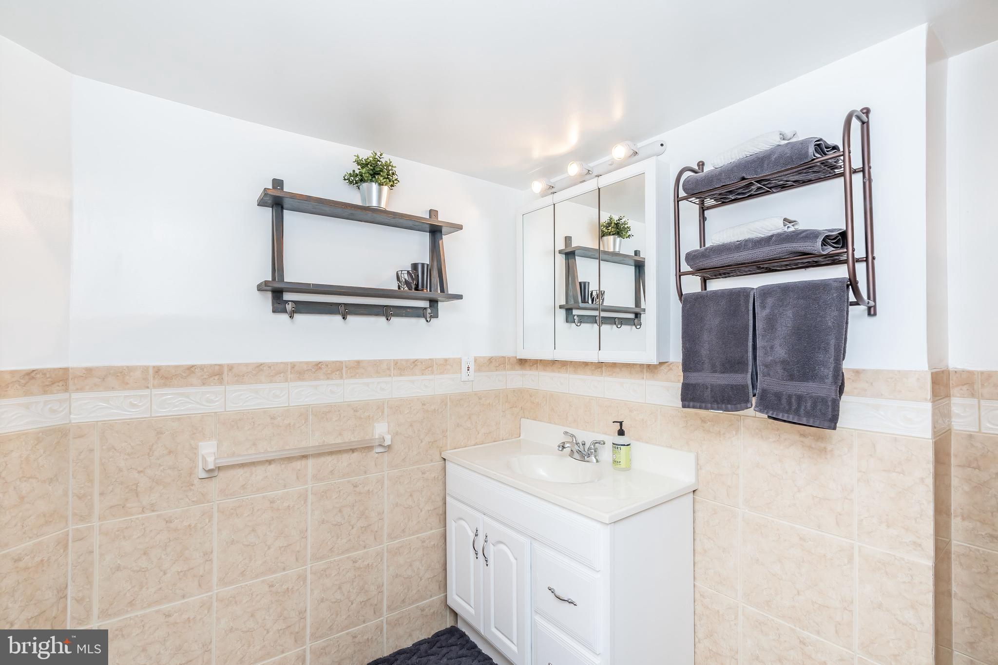 HAMPDEN HISTORIC DISTRICT - Residential