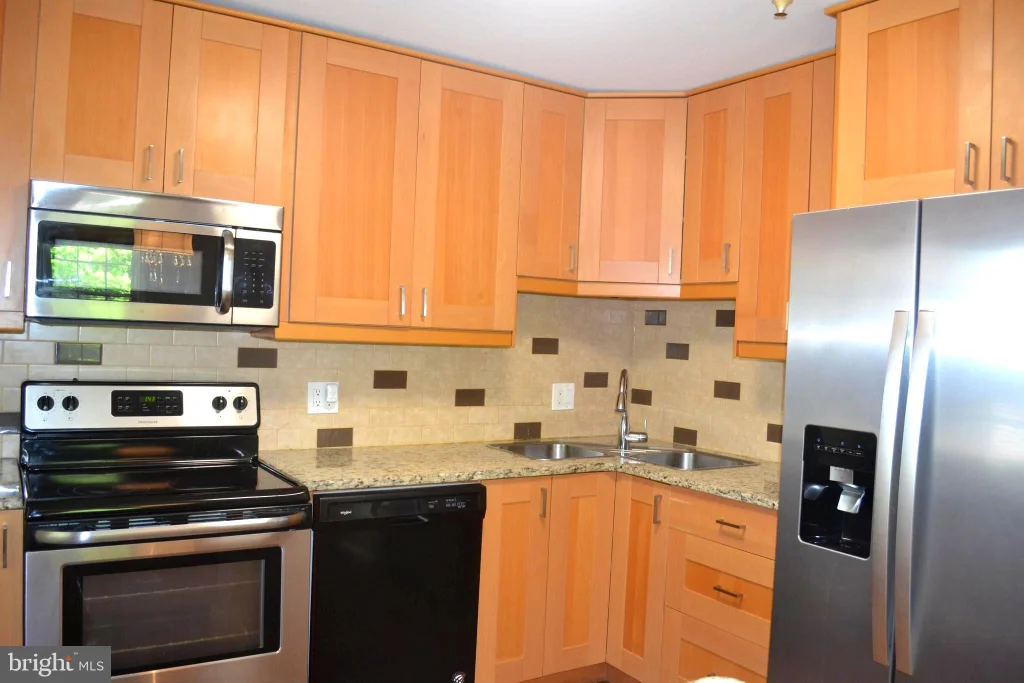 Additional image 3 of 1 Ingleside Court, Rockville, MD 20850