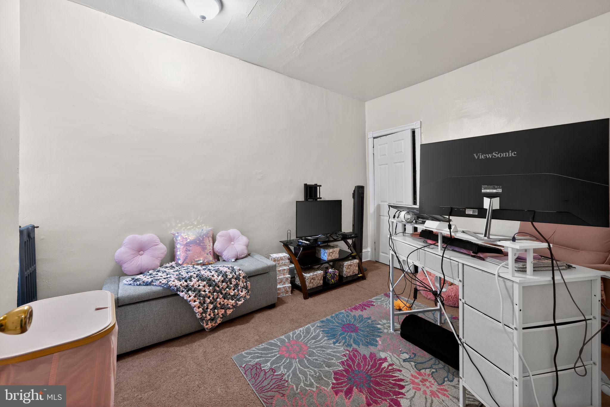 WEST PHILADELPHIA - Residential