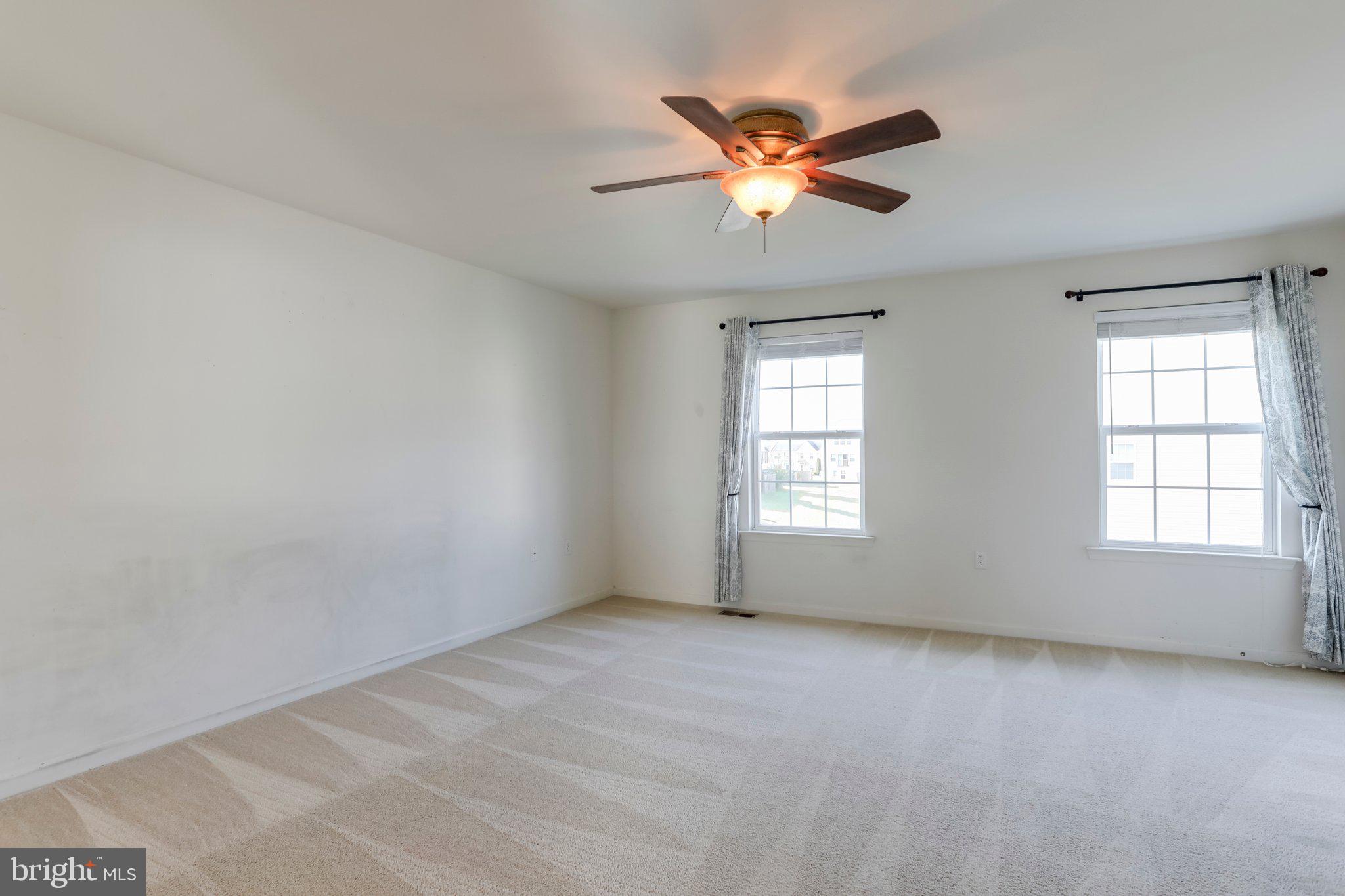 MANOR PARK - Residential