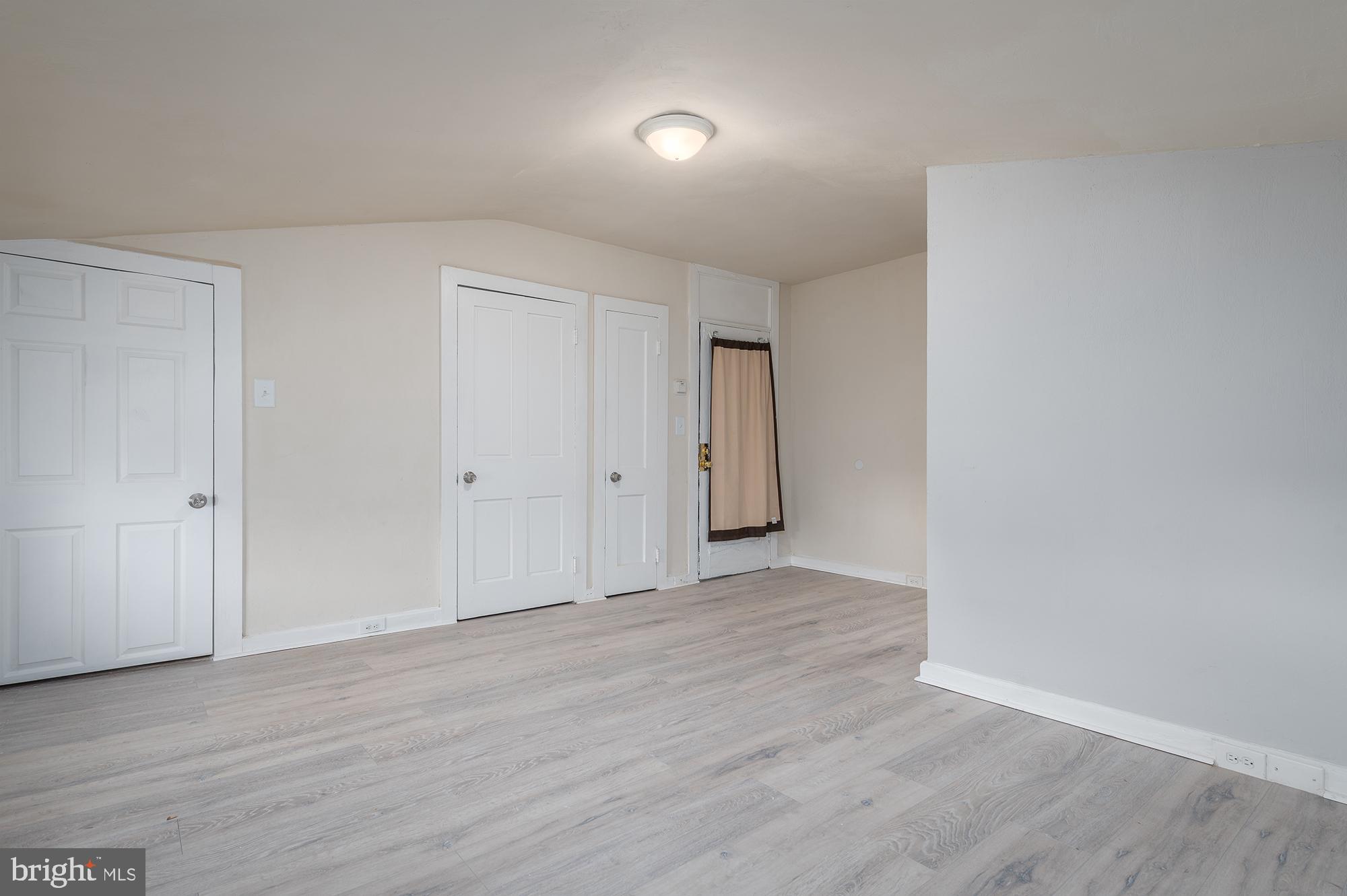 UPTON - Residential Lease