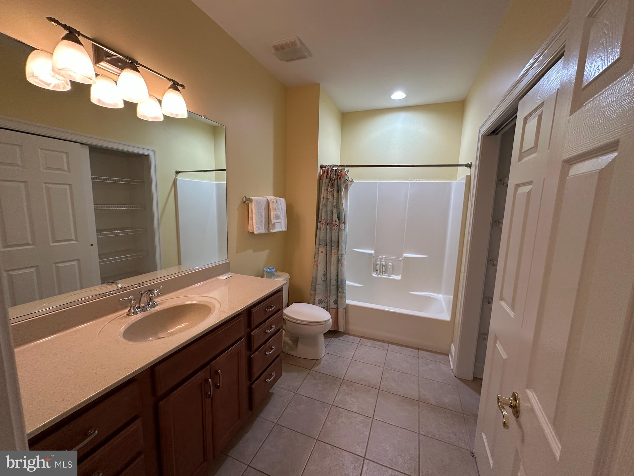 BAYSIDE - Residential