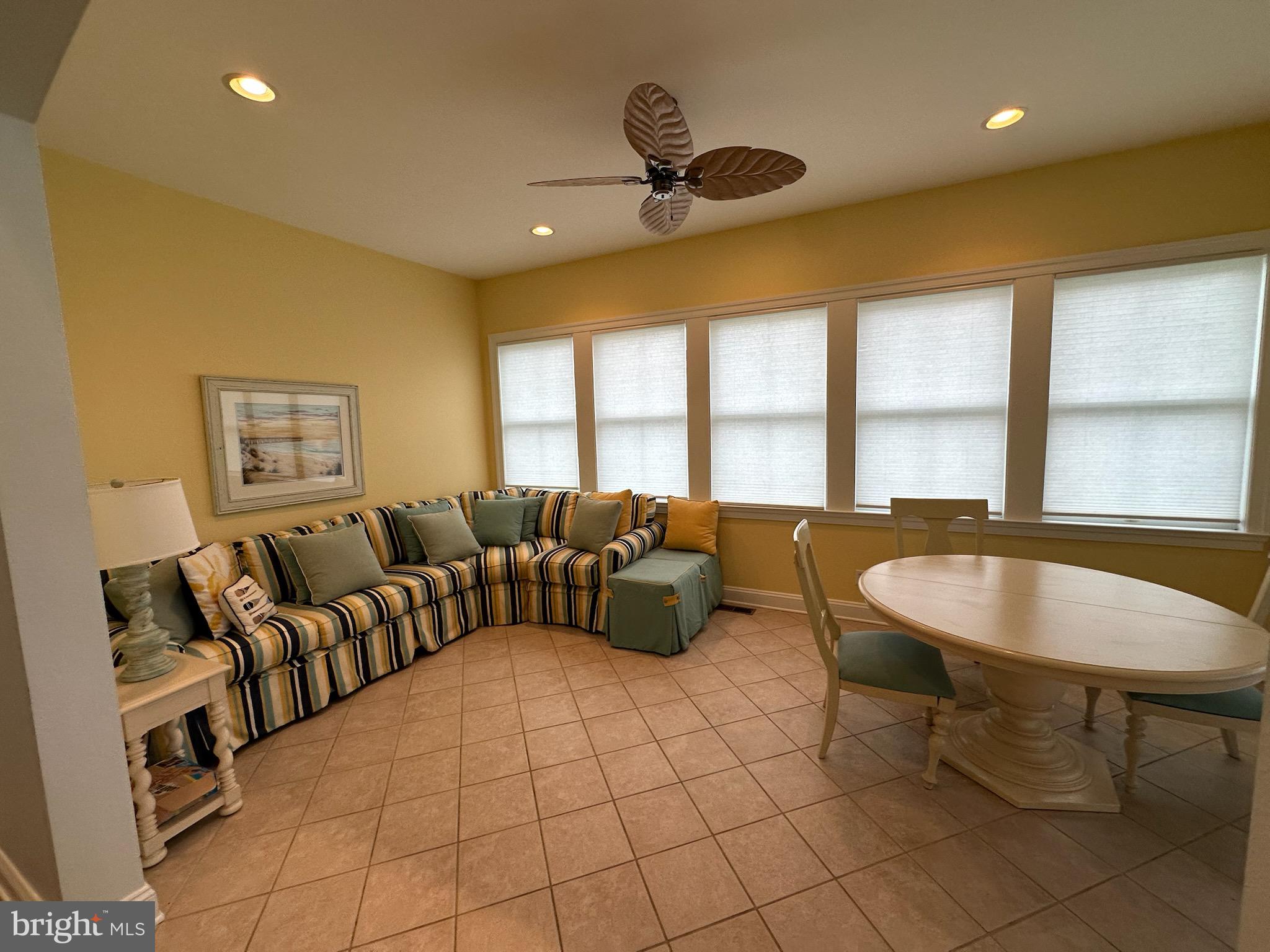 BAYSIDE - Residential