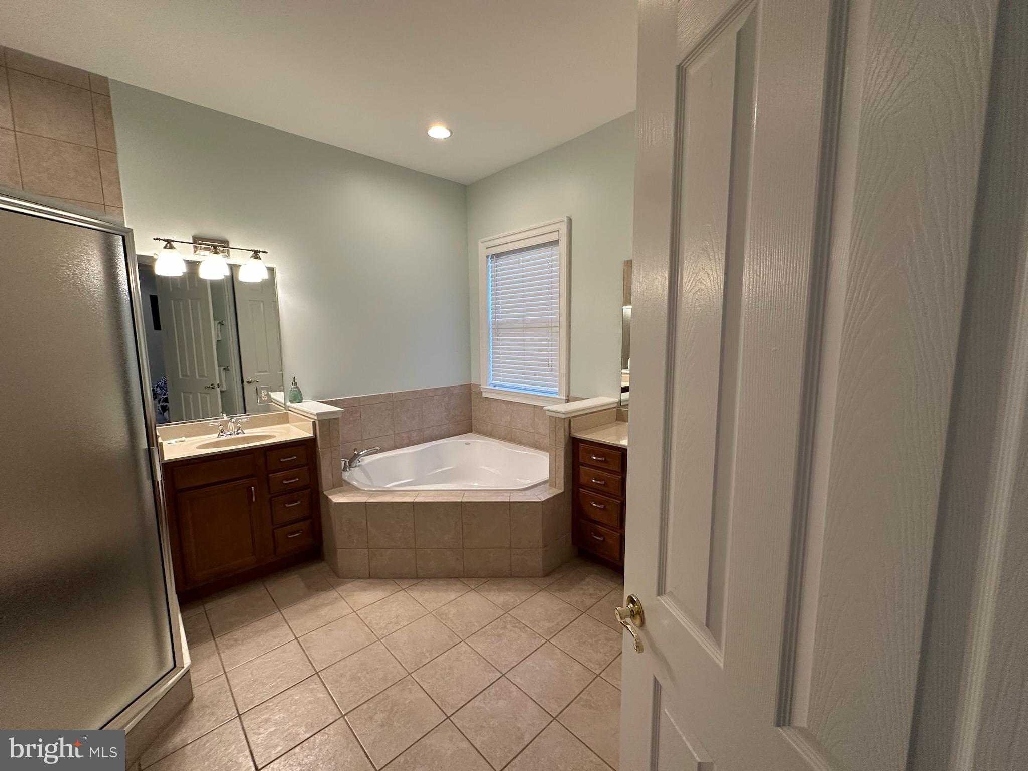 BAYSIDE - Residential