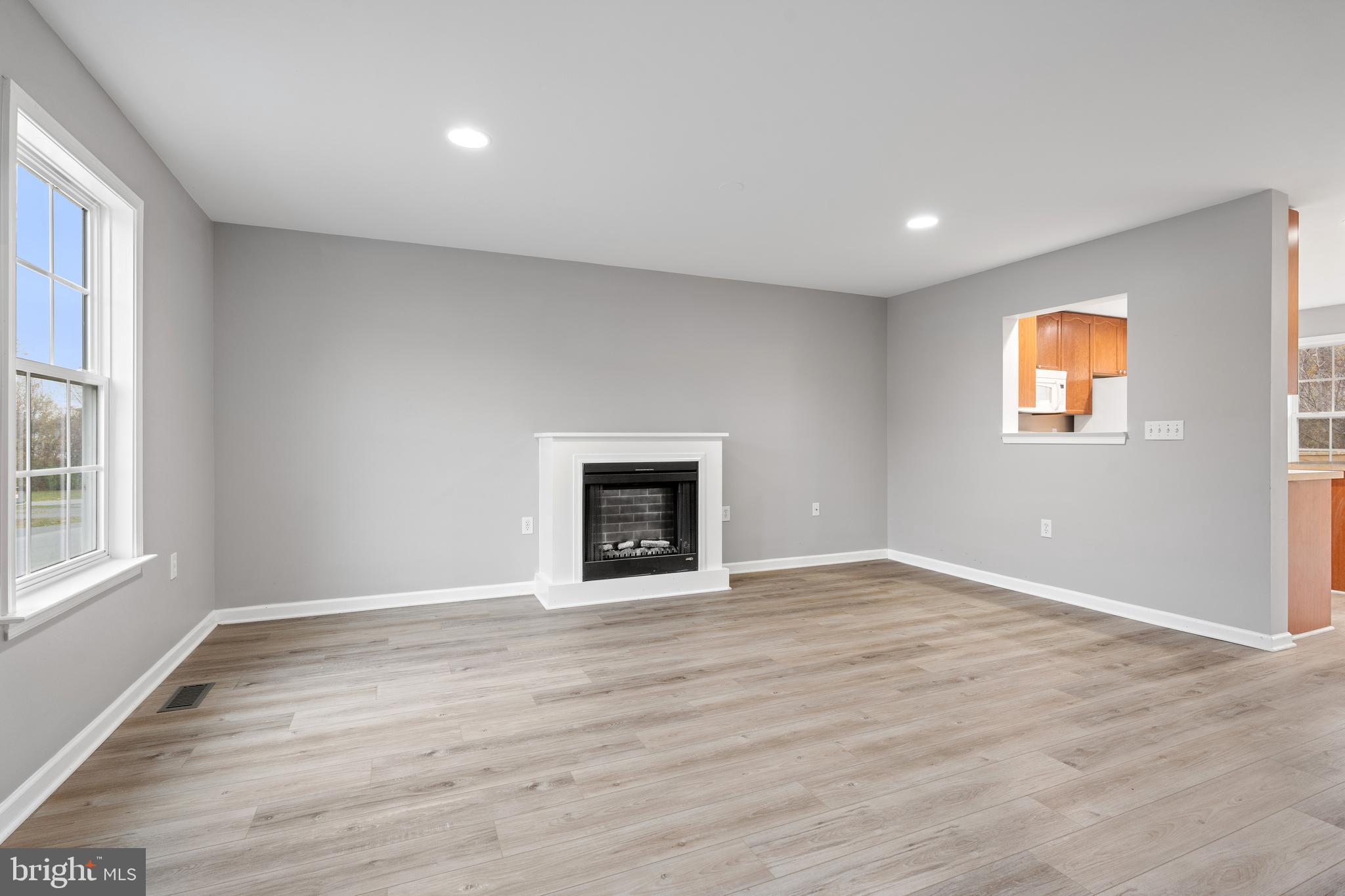 STONEBROOK VILLAGE - Residential