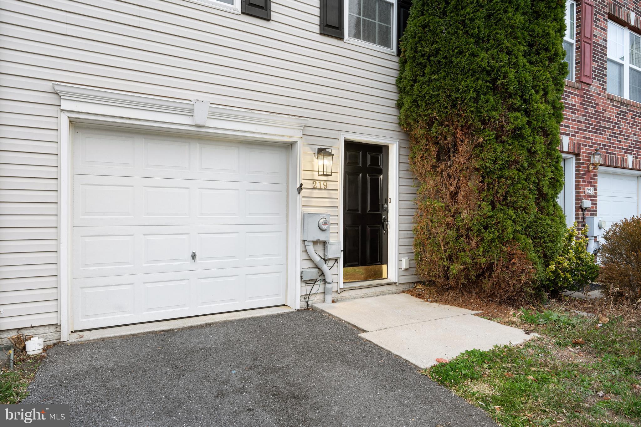 STONEBROOK VILLAGE - Residential