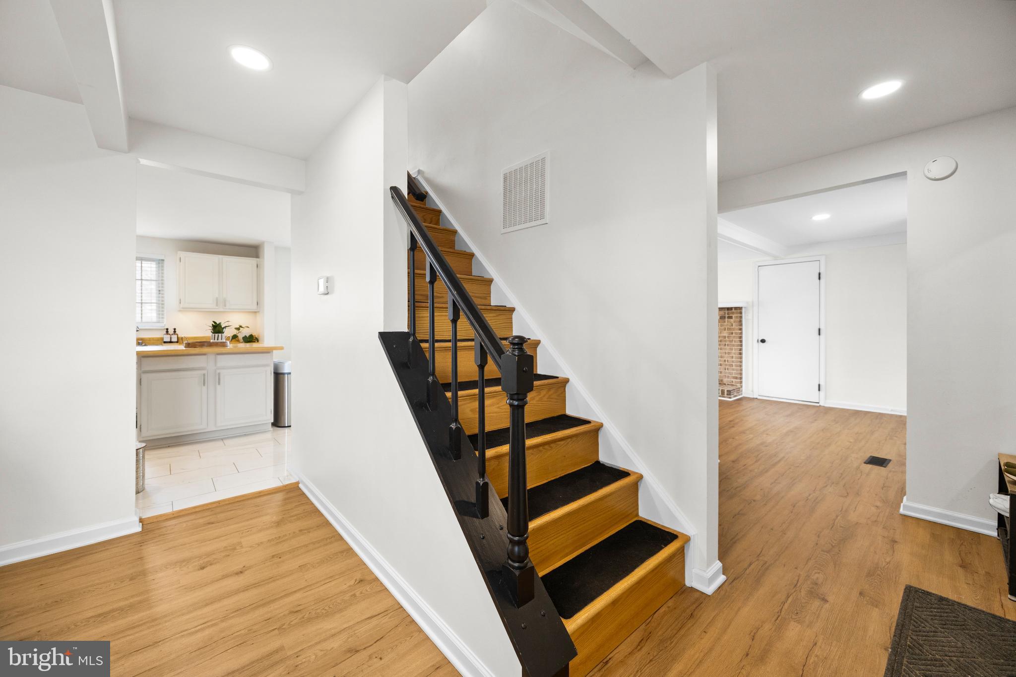 AMBER MEADOWS - Residential Lease