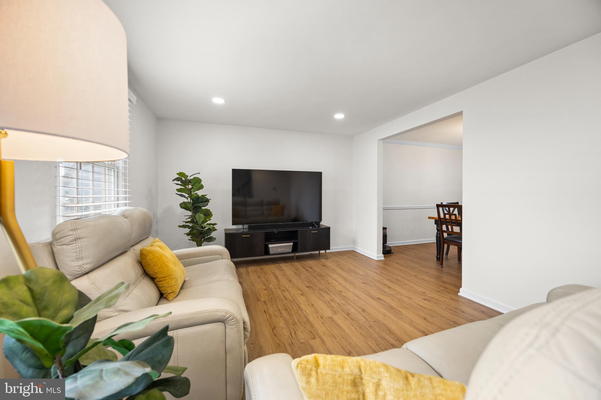 AMBER MEADOWS - Residential Lease