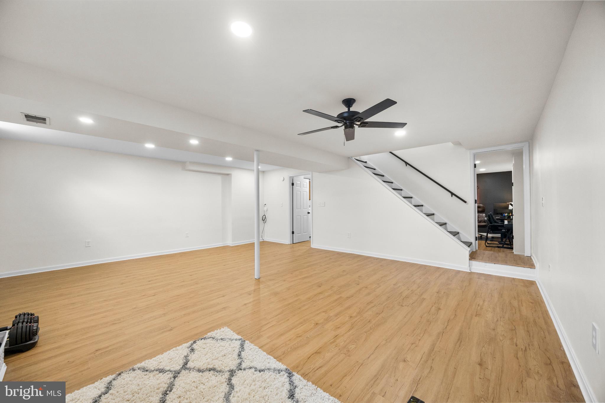 AMBER MEADOWS - Residential Lease